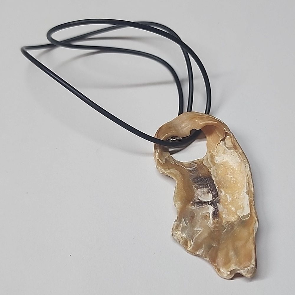 Unique Shell Pendant Necklace - Picture 2 of 2